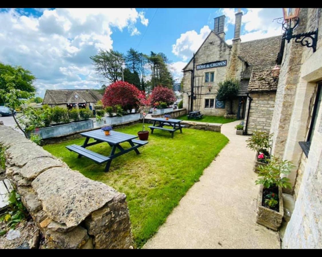 The Rose & Crown Farmhouse Kitchen Nympsfield Exterior foto